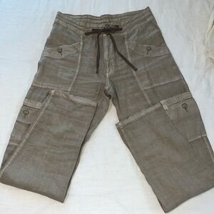 American Eagle linen blend pants with side pockets. New without tags. Size 8